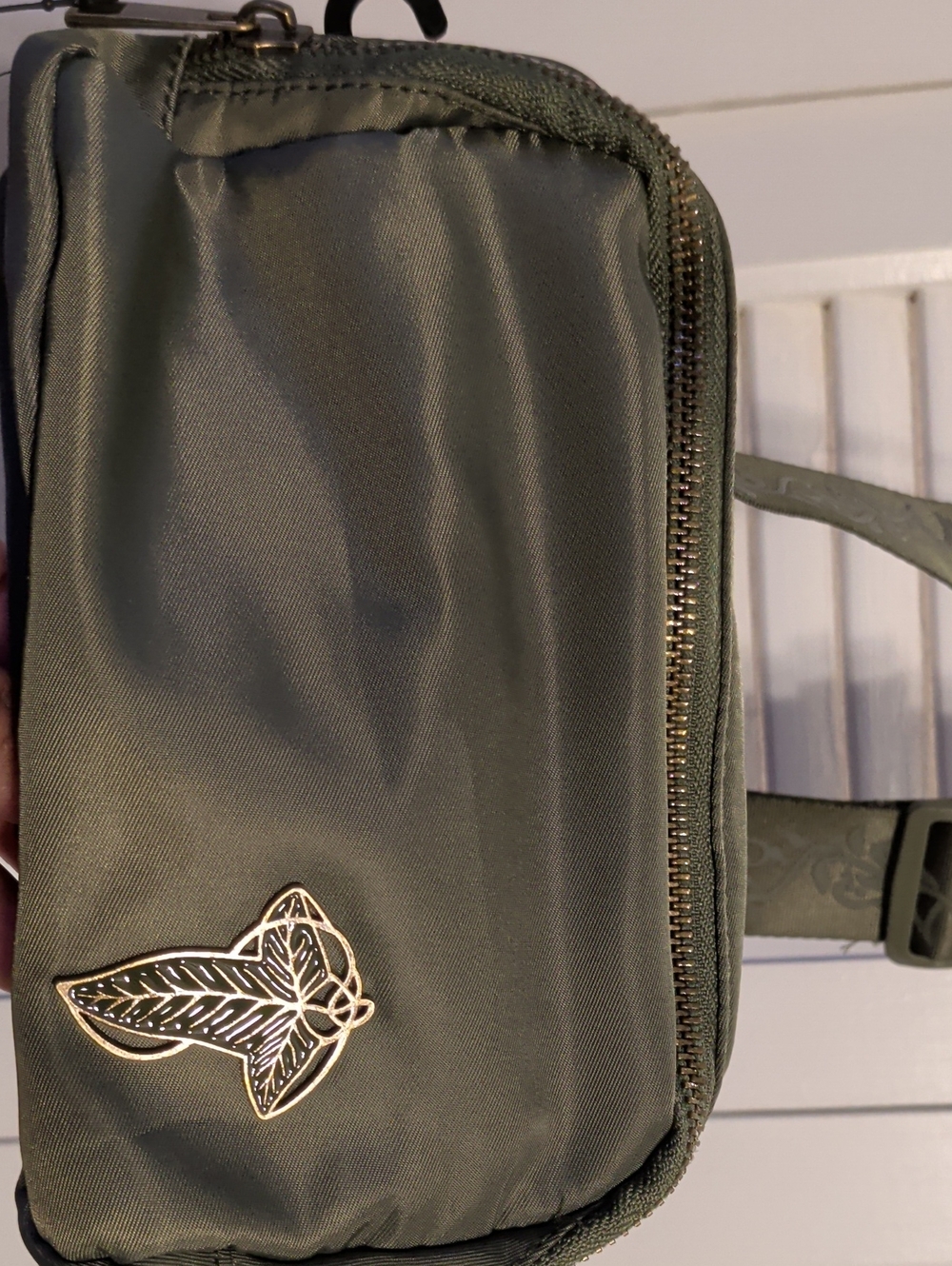 Bioworld Lord Of The Rings Olive Green Crossbody Belt Bag with Leaf Pin.